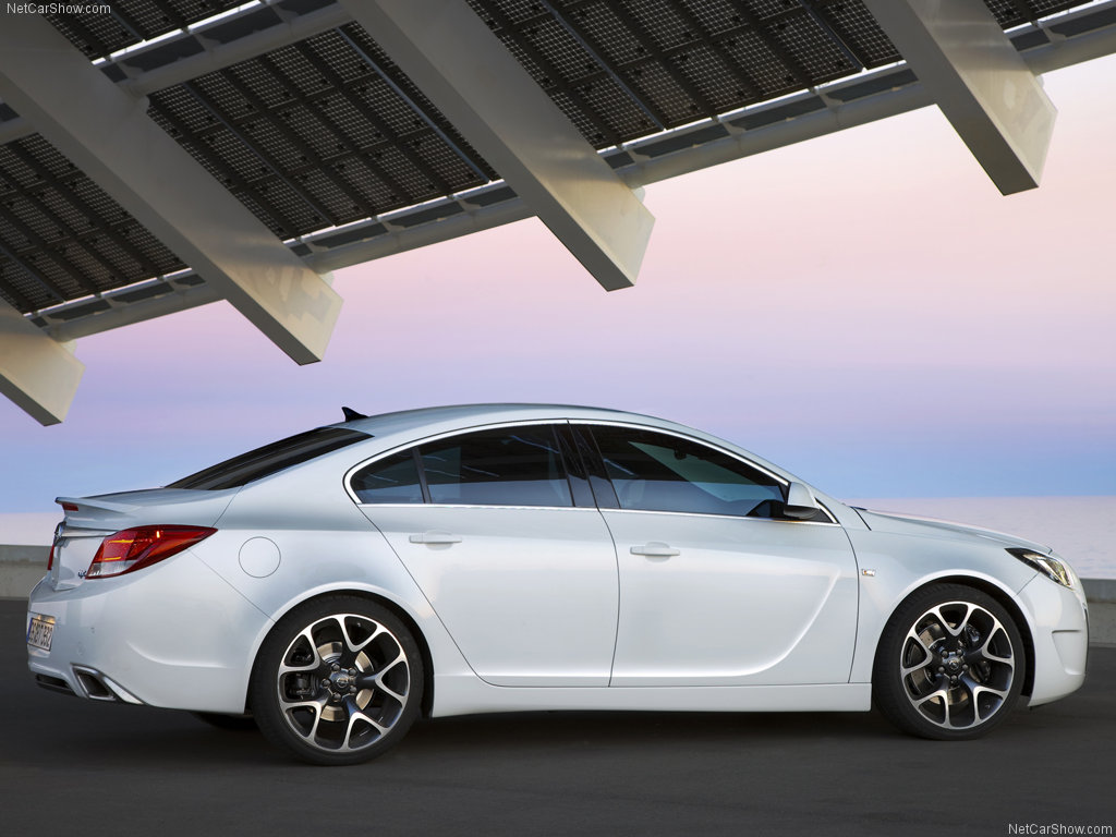 Opel-Insignia_OPC