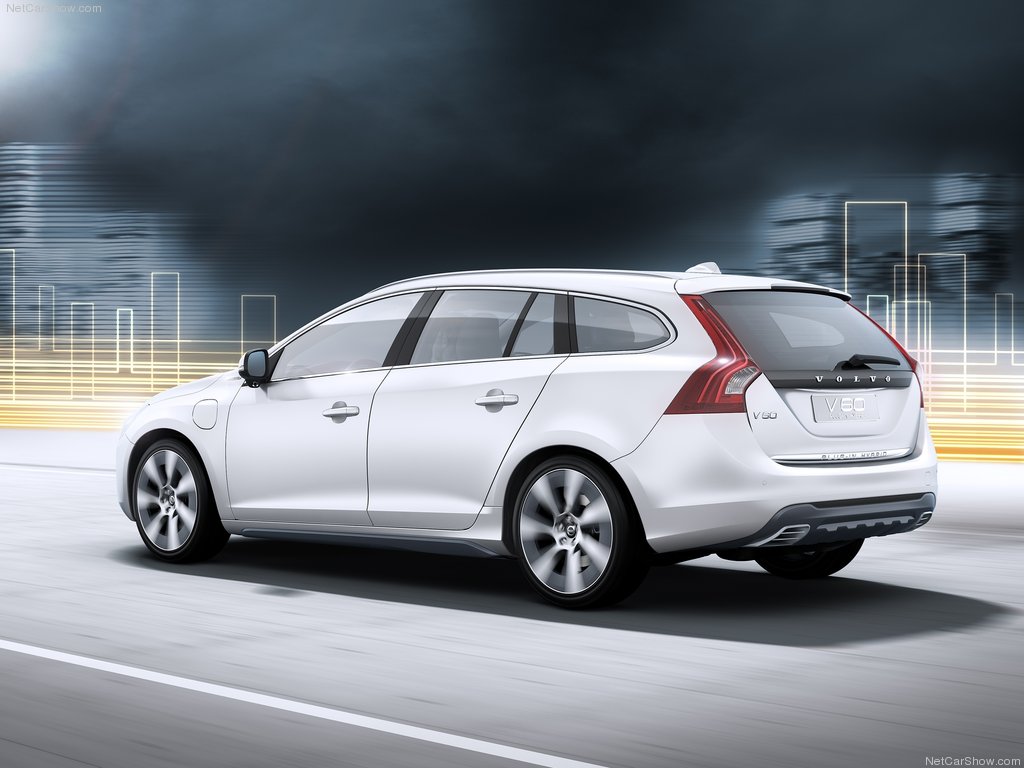 V60_Plug-in_Hybrid_02