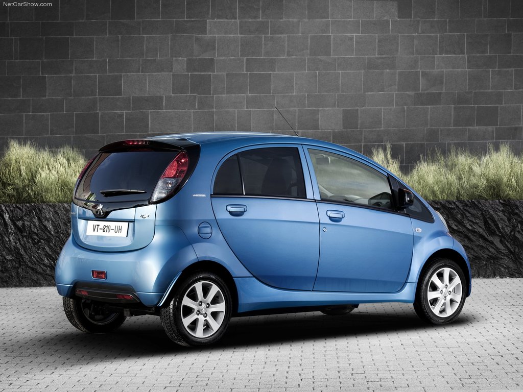 Peugeot-iOn_1