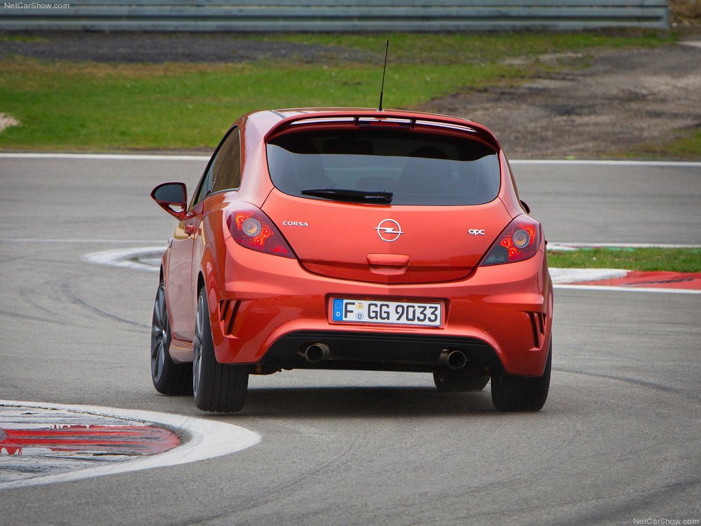 Corsa_OPC_Nurburgring_Edition__03