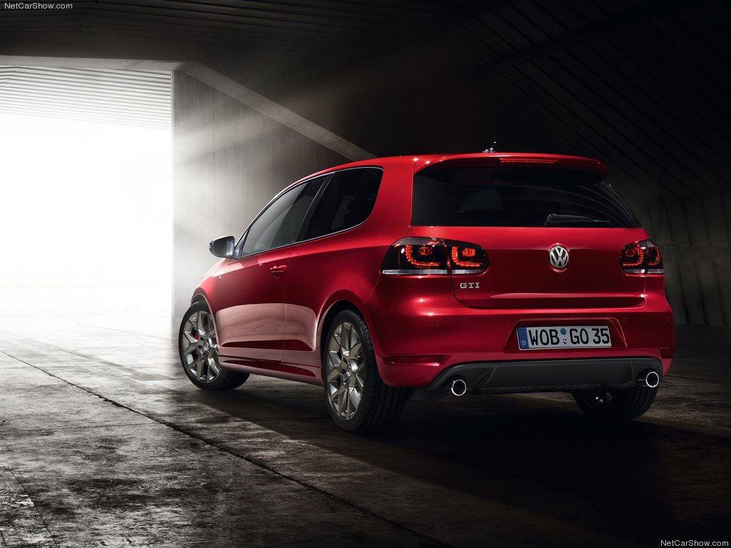 Golf_GTI_Edition_35_02