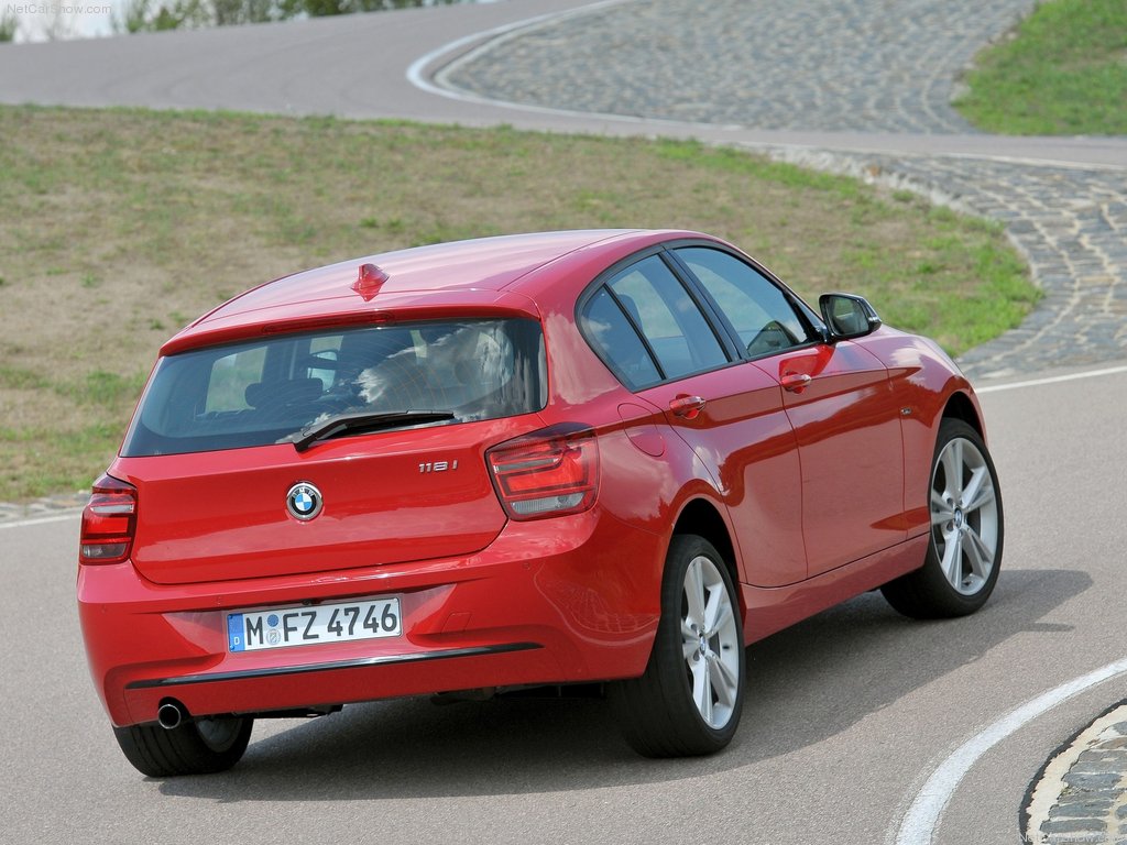 BMW-1-Series_4e