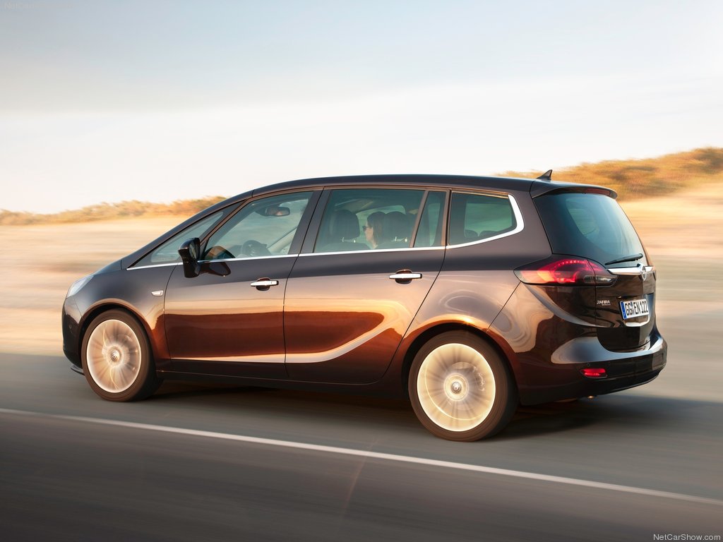 Opel-Zafira_Tourer