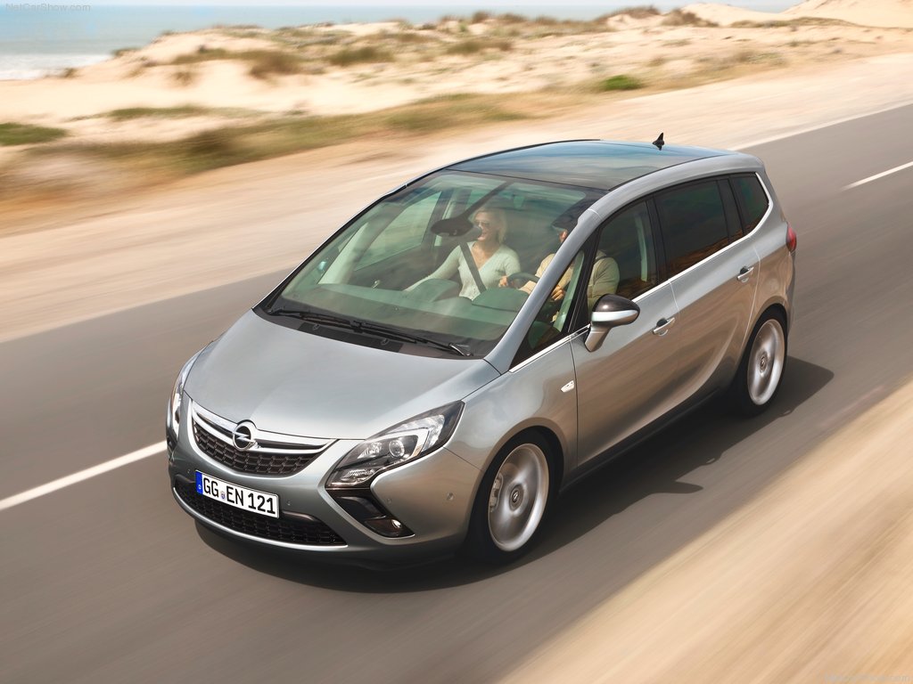 Opel-Zafira_Tourer_01