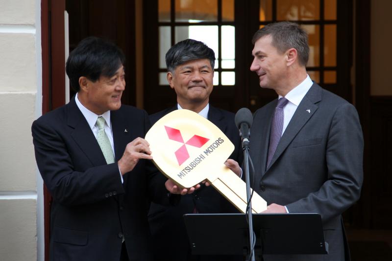 Mitsubishi_Estonia