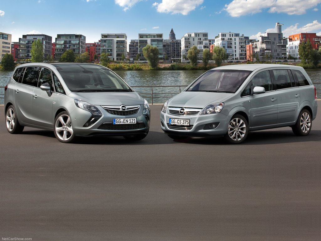 Opel-Zafira_Tourer_01