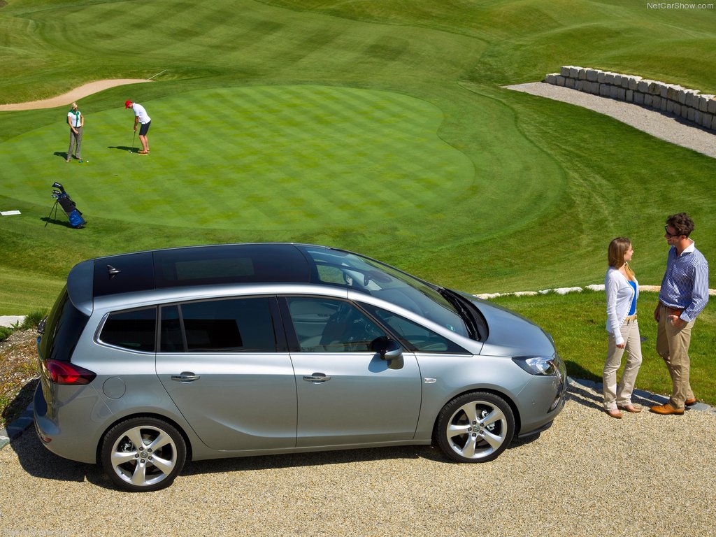 Opel-Zafira_Tourer_19