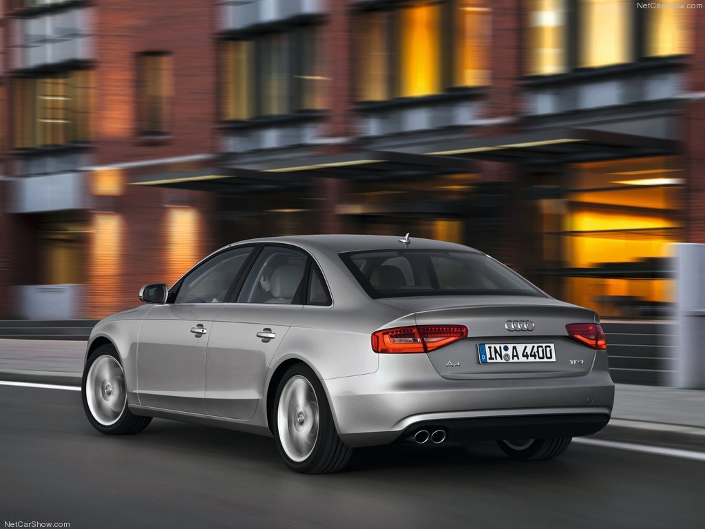 Audi_A4_4a