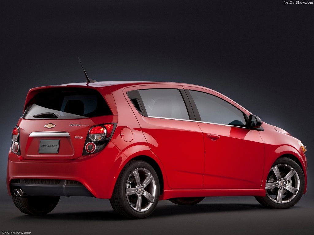 Chevrolet-Sonic_RS_02