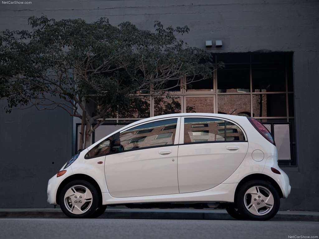 Mitsubishi-i-MiEV_US_Version