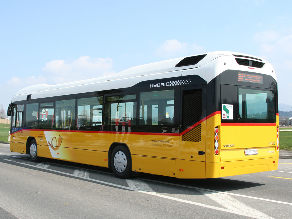 Volvo_7700_Hybrid_02