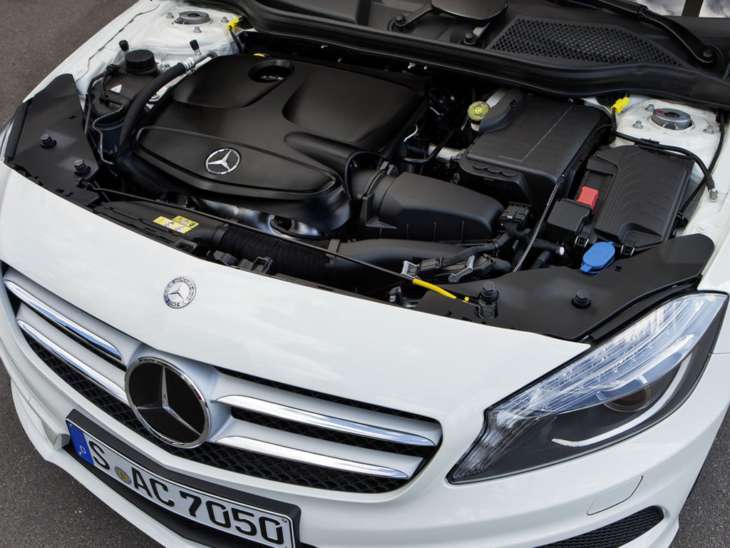 New_A-Class_petrol-engine