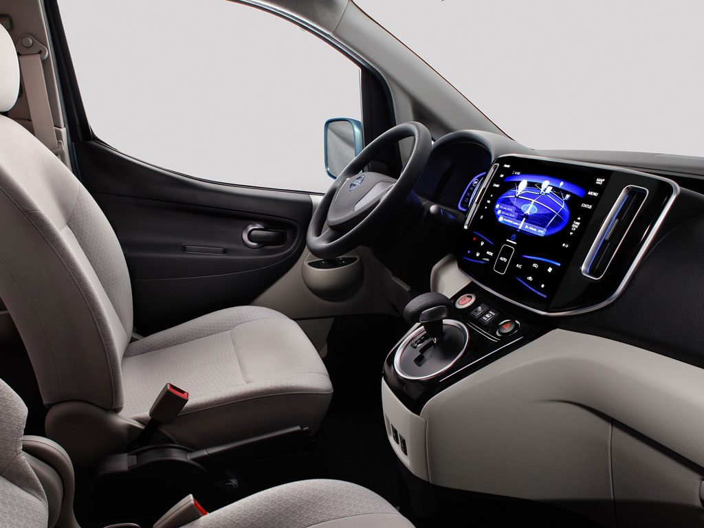 Nissan_E-NV200-Concept-03