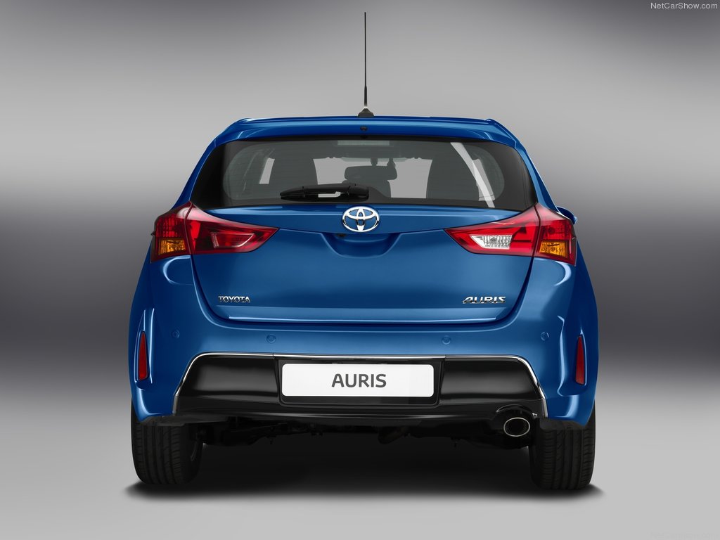 Toyota-Auris_04