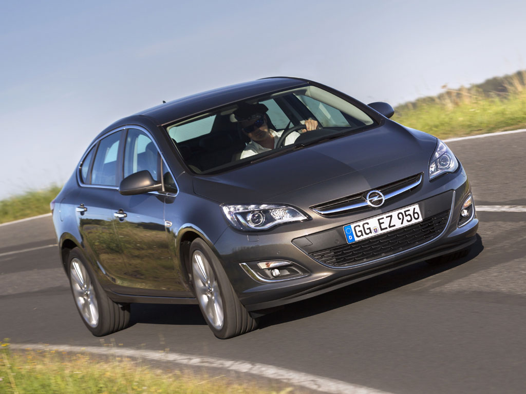 Astra-Sedan-1