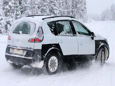 Renault-Scenic-crossover-03