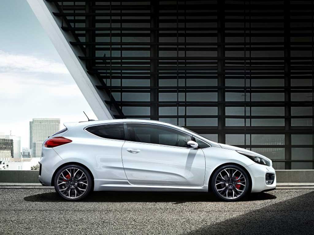 Kia-pro_ceed-GT-02