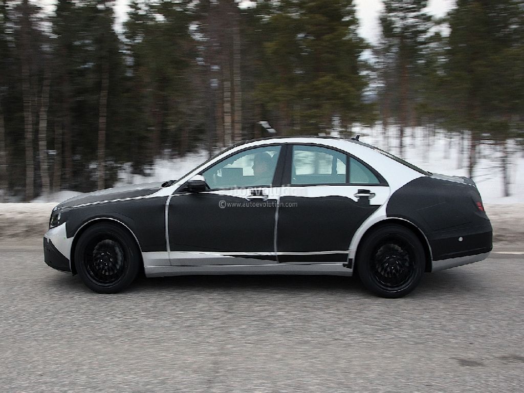 Mercedes-Benz-S-Class-02