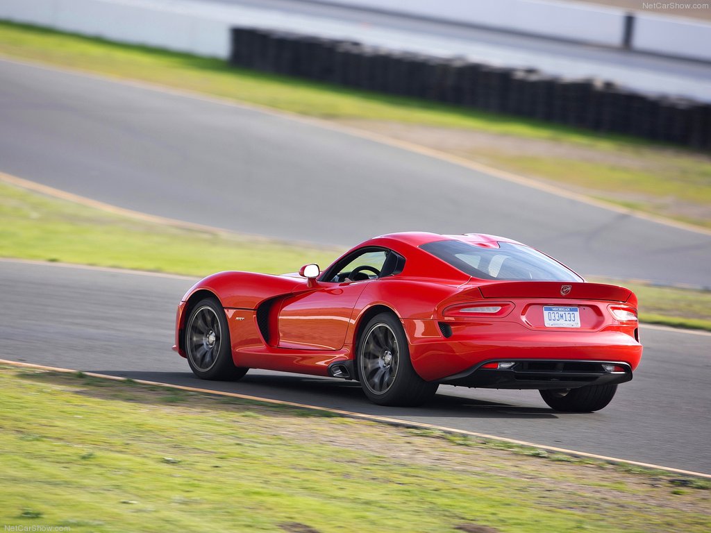 Dodge-SRT-Viper-02
