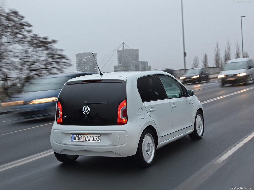 Volkswagen-Up-02