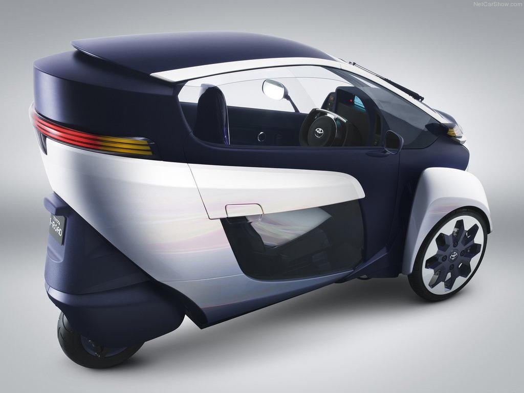 Toyota-i-Road-Concept-03