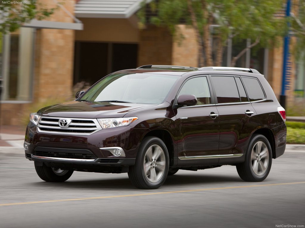 Toyota-Highlander-01