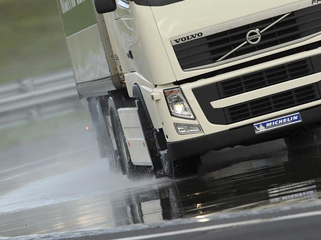 X_LINE_MICHELIN-01