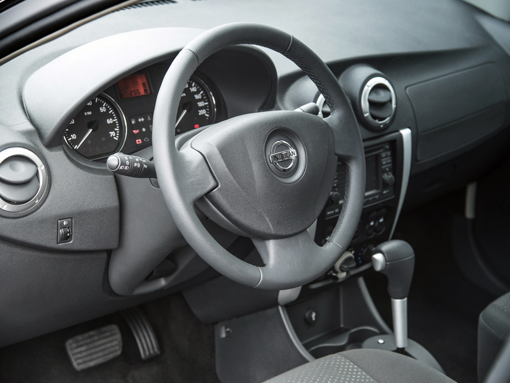 New-Nissan-Almera-04