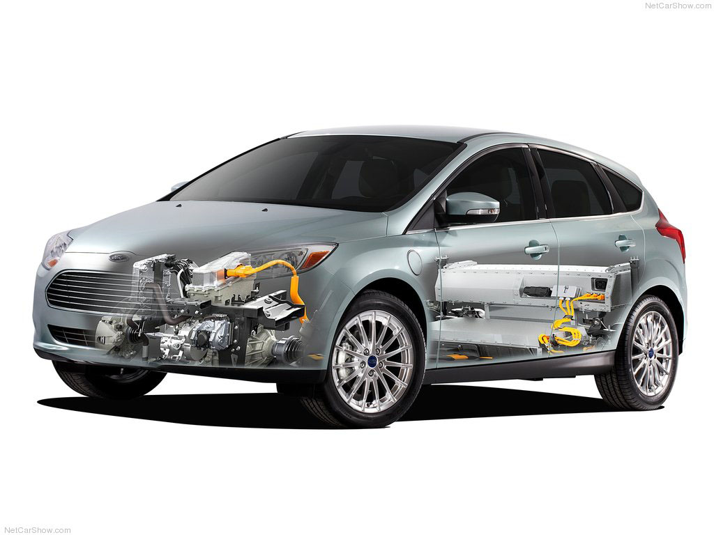Ford-Focus-Electric-04