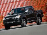 Nepobedivi Toyota Hilux Invincible