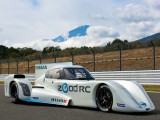 Debi električnog trkačkog automobila Nissan ZEOD RC 