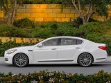 Luksuzna limuzina Kia K900