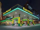 Prva benzinska stanica opremljena električnim punjačem