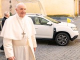 Dacia Duster postao papamobil