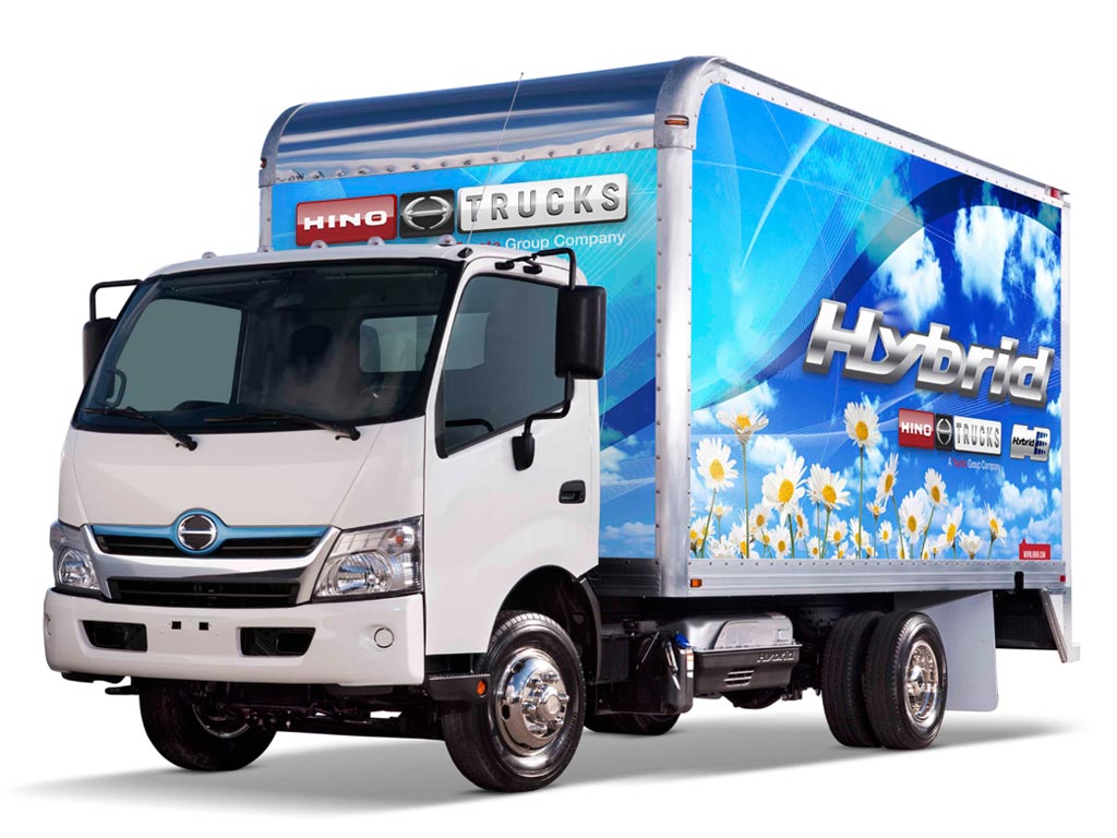 Hibridni kamion Hino