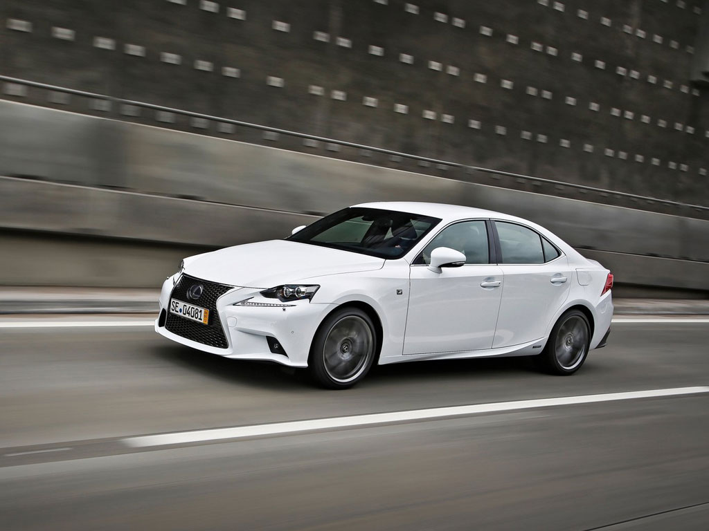 Lexus IS