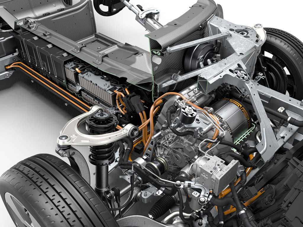 BMW i8 - trocilindarski 1.5 električno-benzinski hibrid