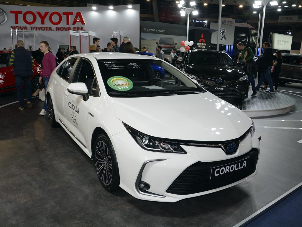 Toyota Corolla 1.8 Hybrid -EKOauto 2019.