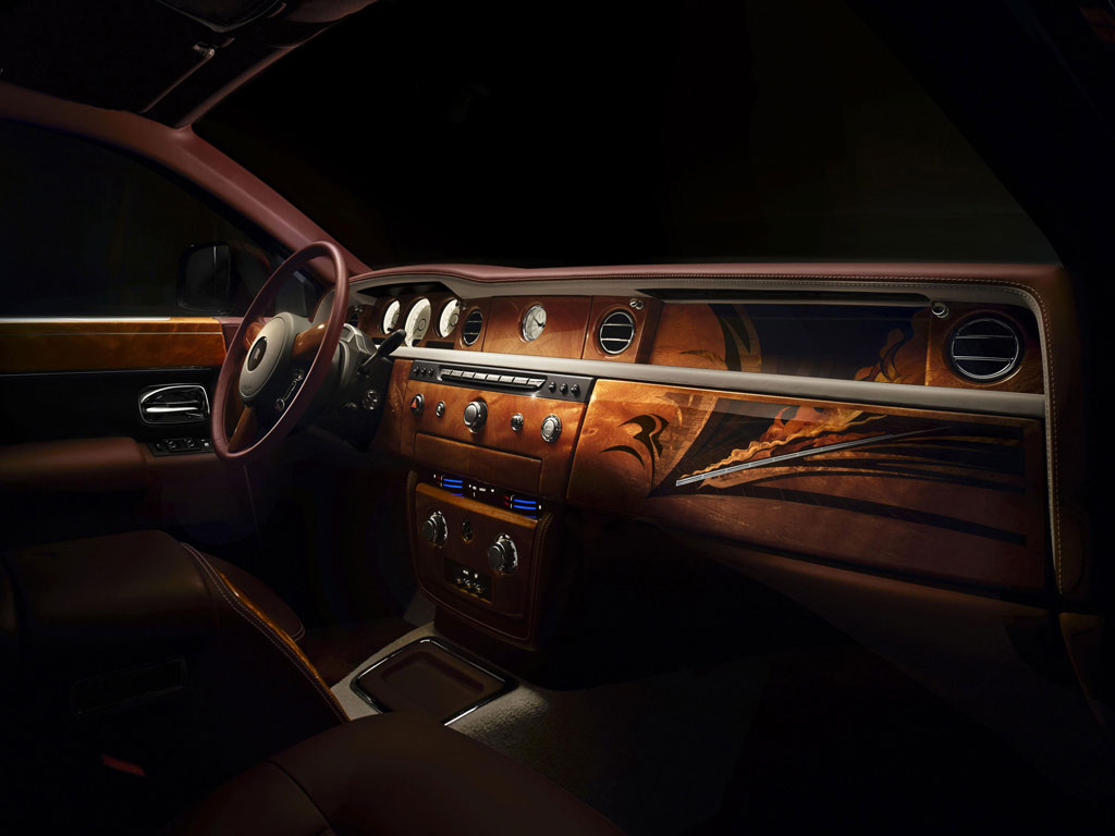 Rolls-Royce Pinnacle Travel Phantom