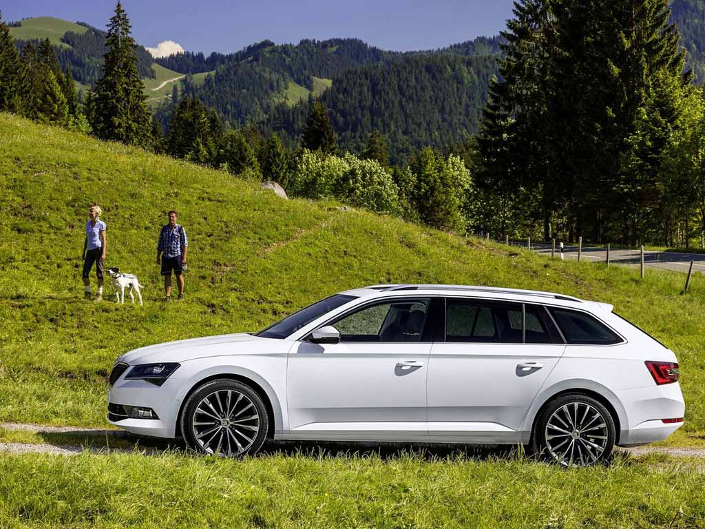 Škoda Superb Combi