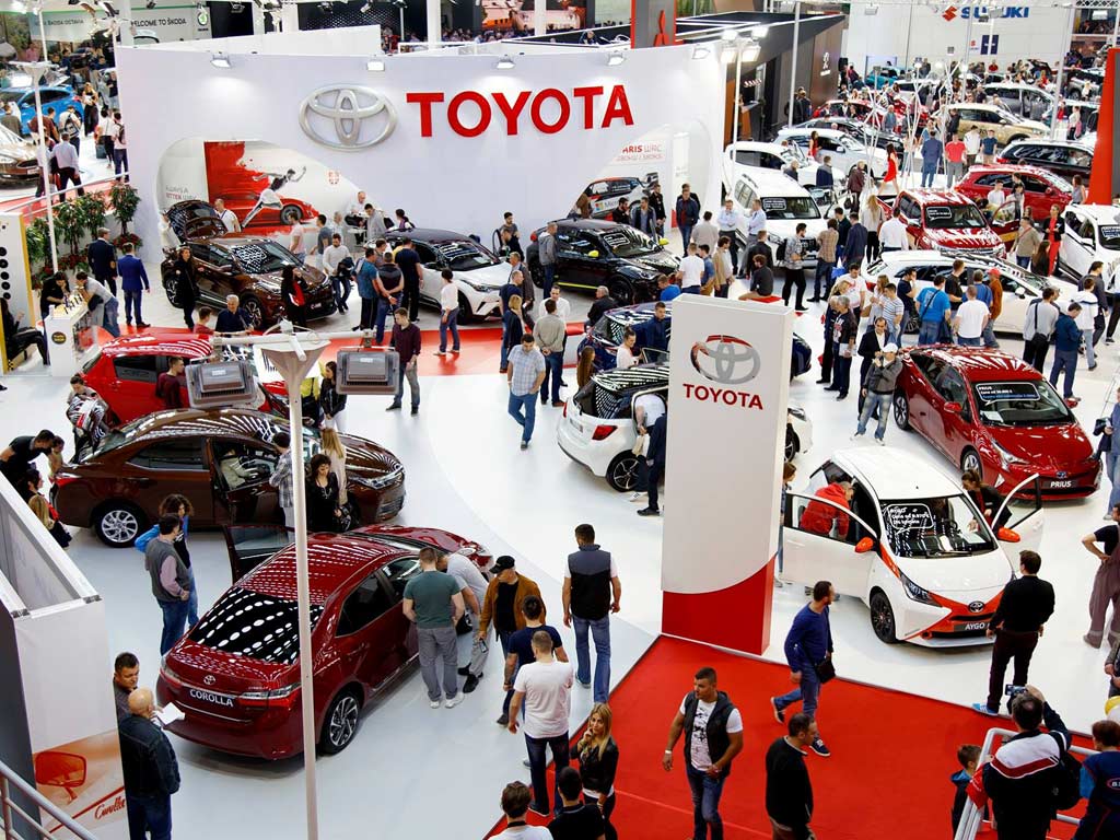 Toyota štand na Salonu automobila 2017.